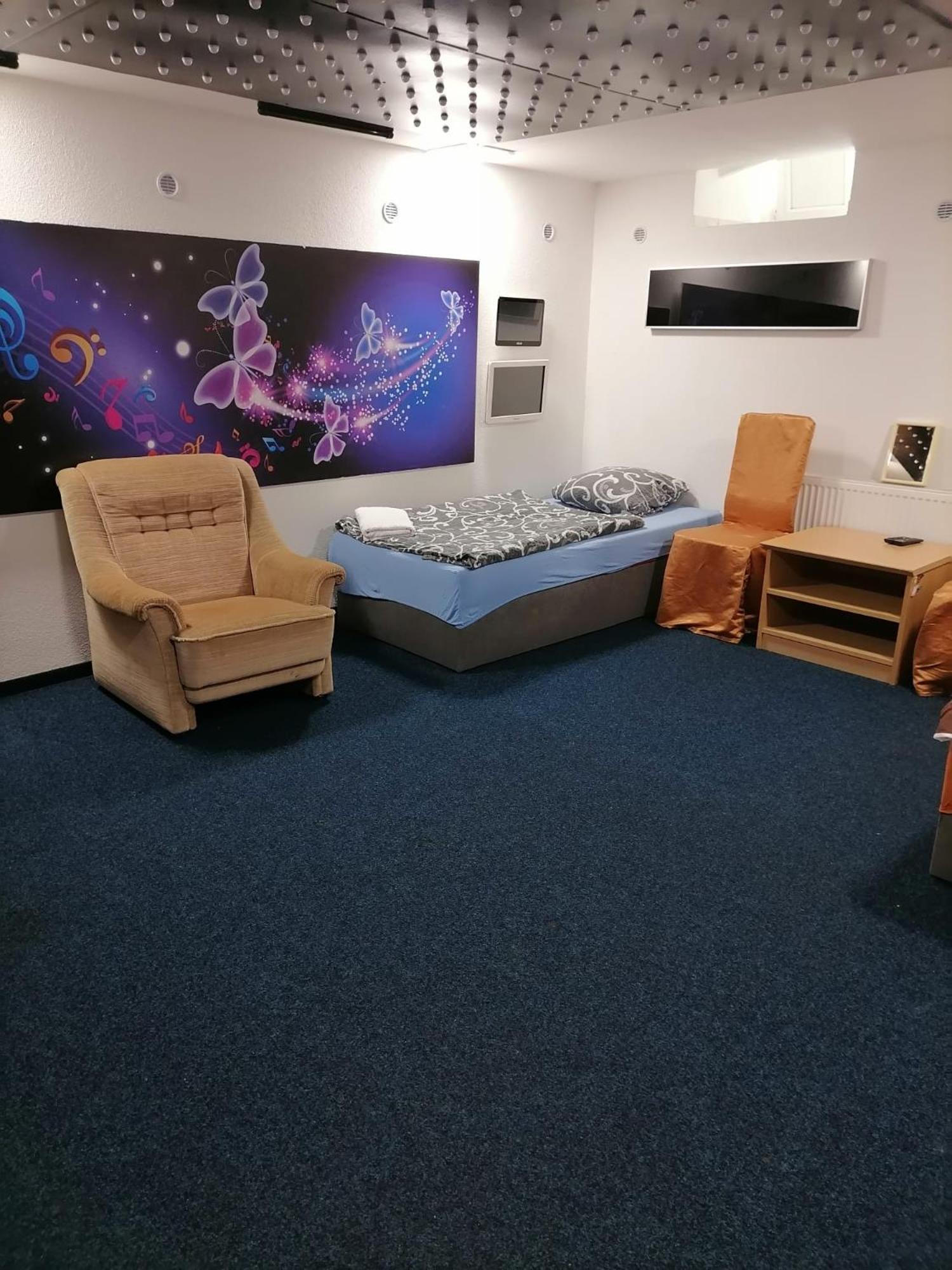 卡罗维发利公寓酒店 外观 照片