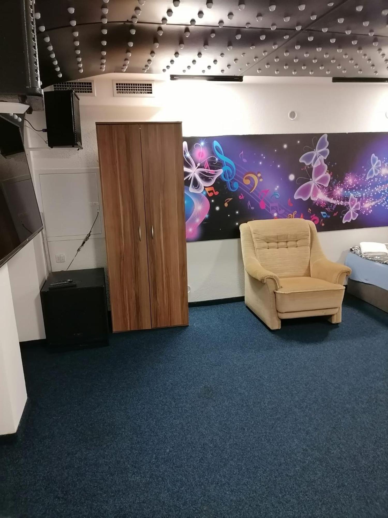 卡罗维发利公寓酒店 外观 照片